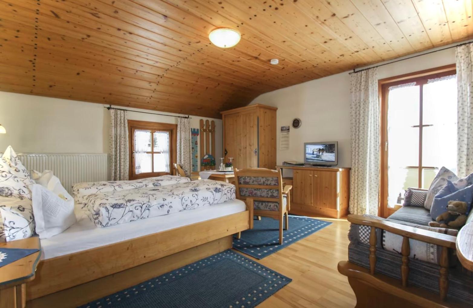 Gaestehaus Herbstbauernhof Siegsdorf Esterno foto